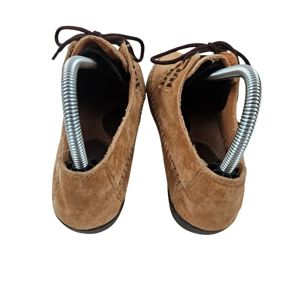 Coach And Four Tan Suede Womens Moccasins Size 9 Brown Laces Rubber Sole Flats - Picture 6 of 9